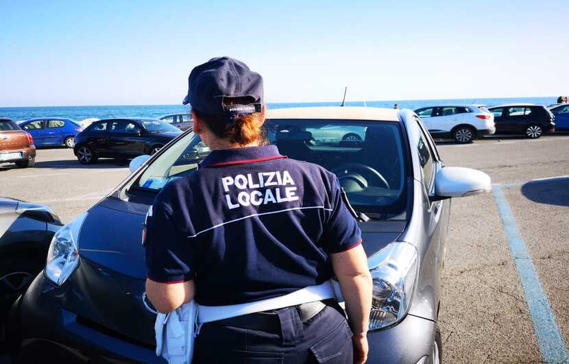 Concorso Comune Mondolfo bando istruttori polizia locale